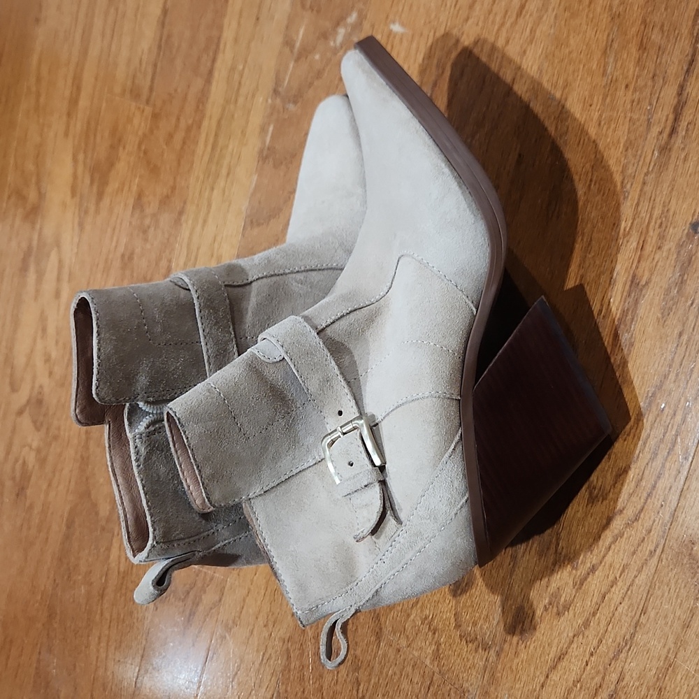 Antonio Melani leather‎ boots